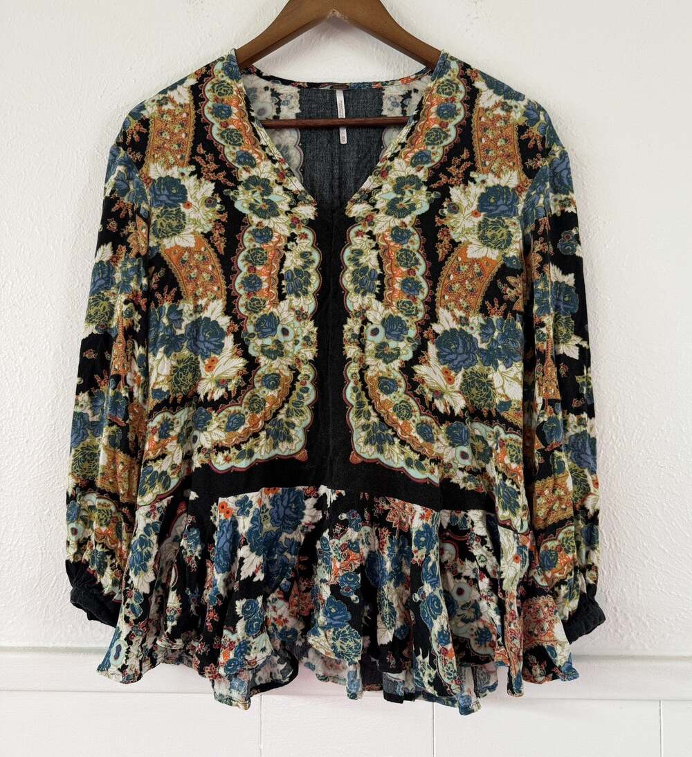 Free People XS Boho Floral Paisley Print Ruffle Hem Long Sleeve Tunic Top